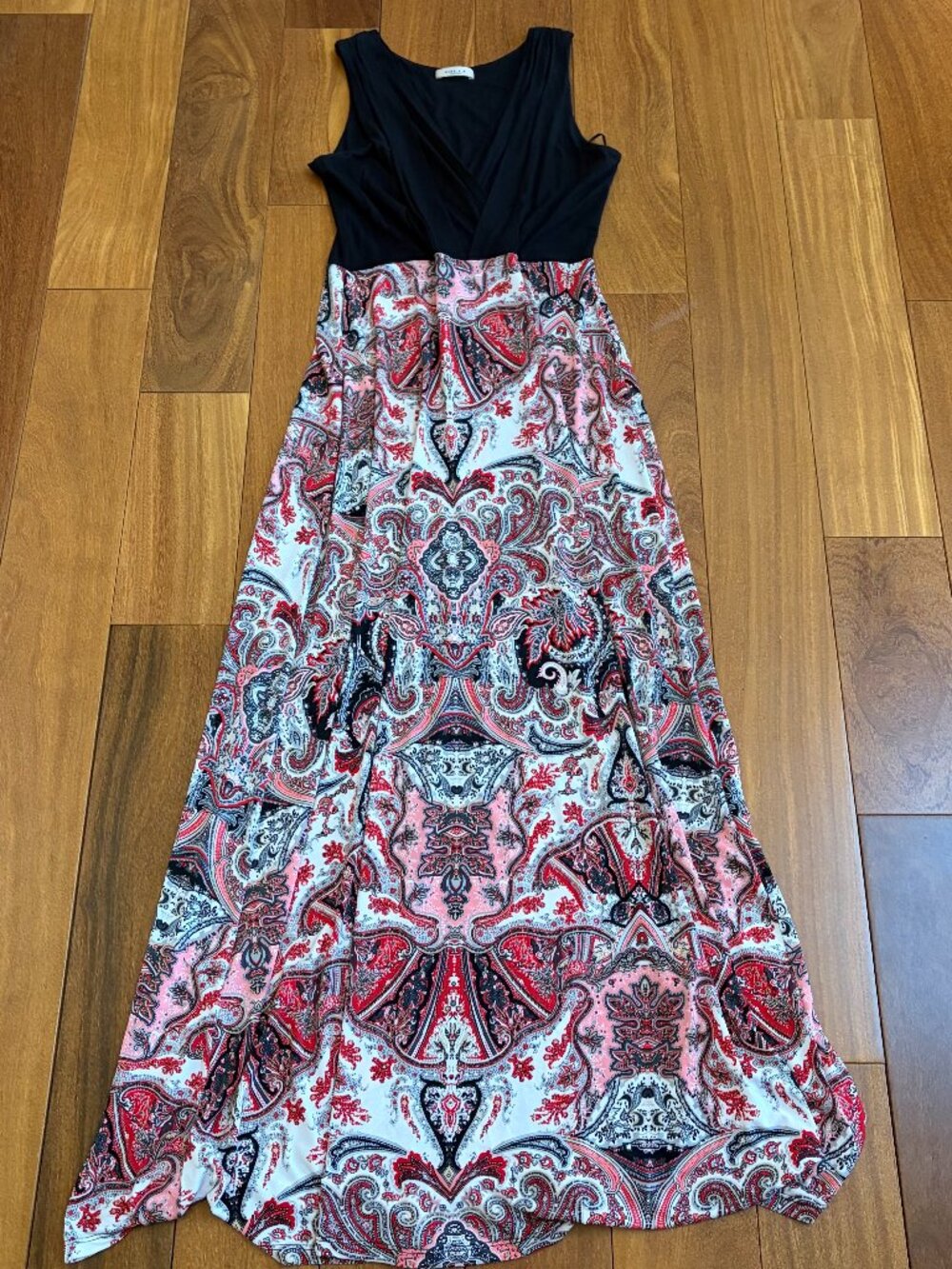 Gilli sleeveless maxi dress